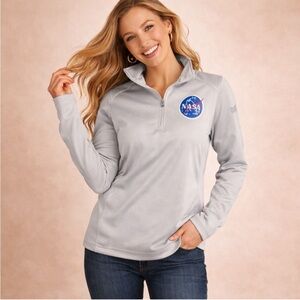 The North Face NASA Quarter Zip Pullover Women’s Medium